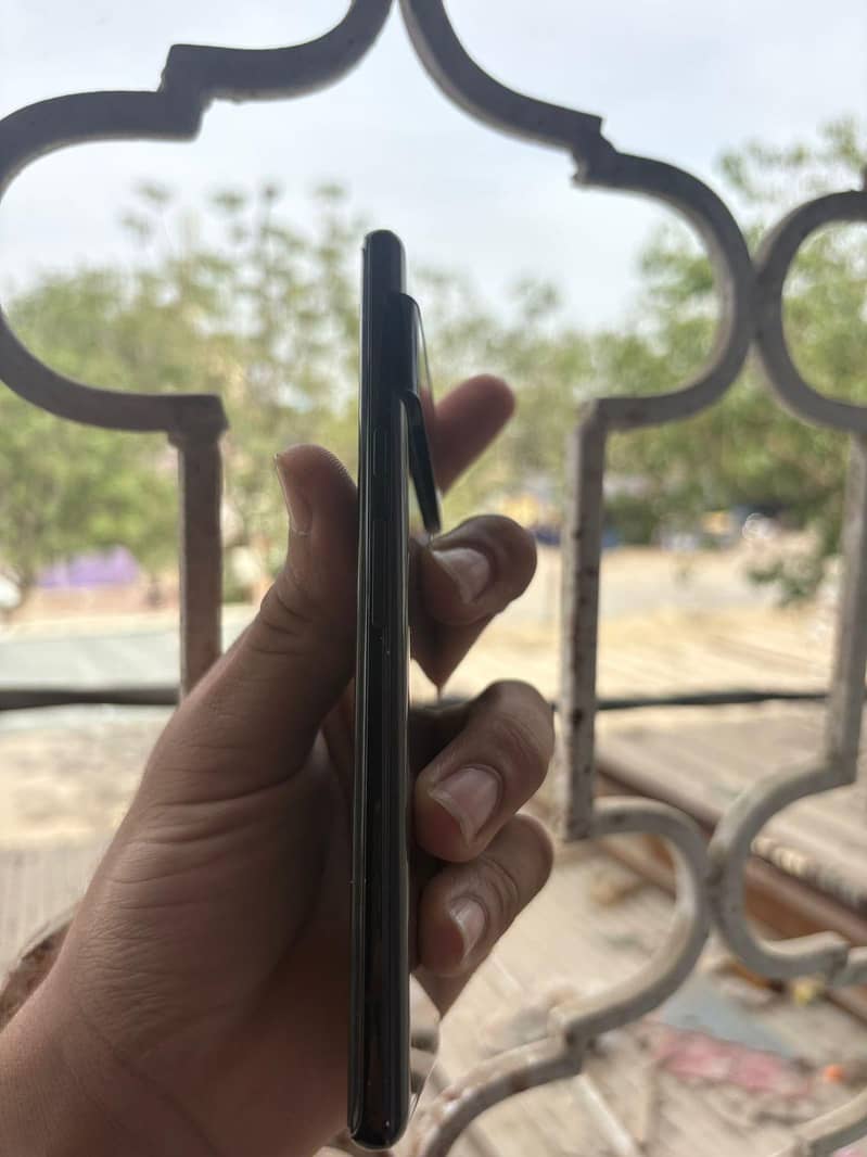 Google pixel 6 pro 4