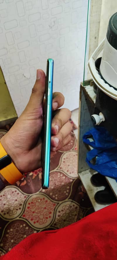 one plus 8 10 by 10 contact on these number 03499332100