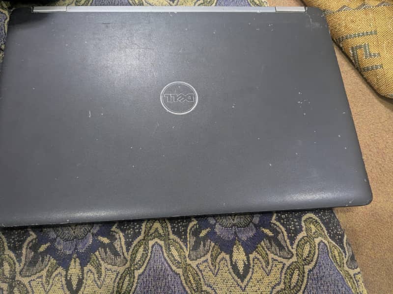Dell latitude E 5570 (6th generation) 0