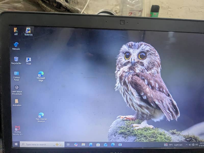 Dell latitude E 5570 (6th generation) 1