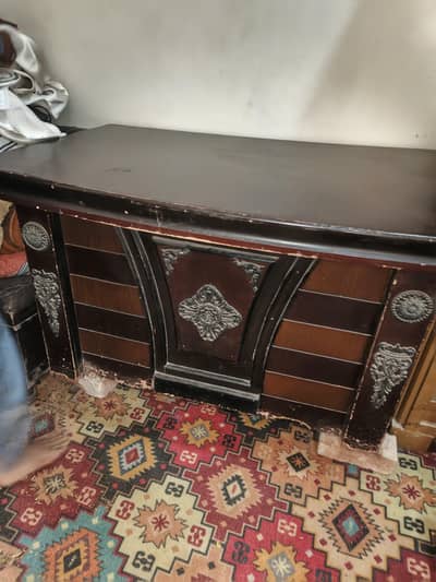 Ofiice Table for sale