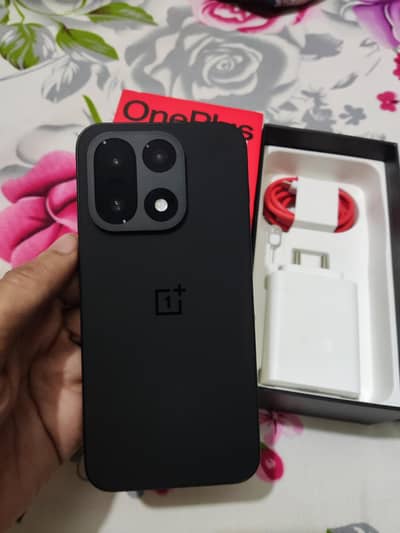 OnePlus 15 16/512 Magic Black Indian Variant