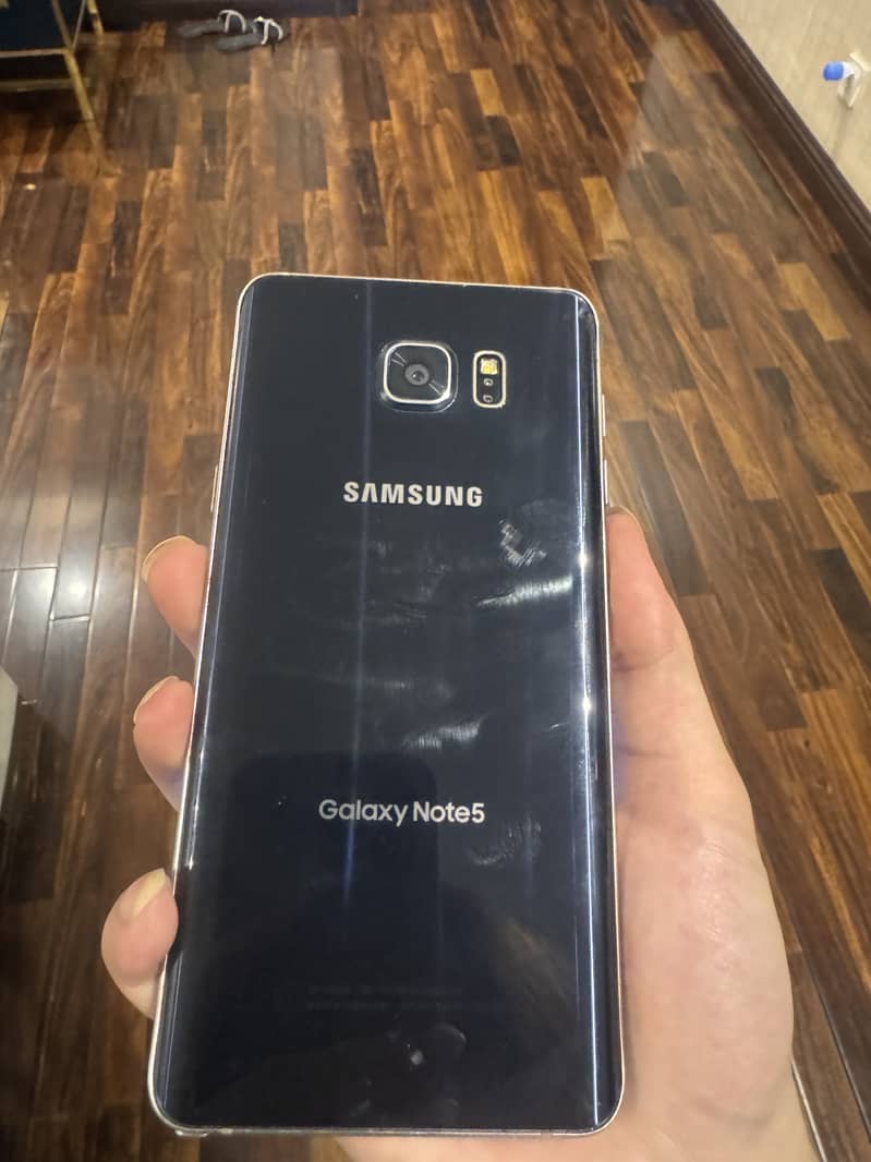 Galaxy Note 5 (superb condition) android version 7.0 5