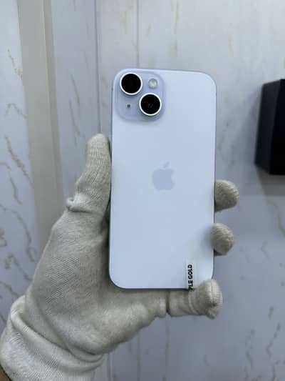 I phone 15 Jv 128 GB 98% Battery Health 10 by 10