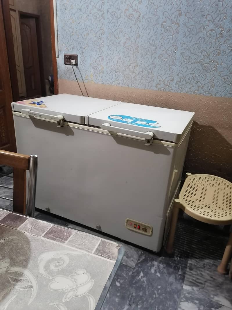 Dawlance deep freezer 0