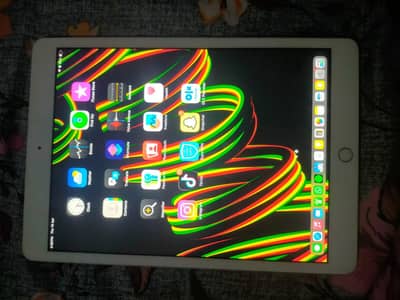 IPAD 7th Generation 256 Gb, E Sim working