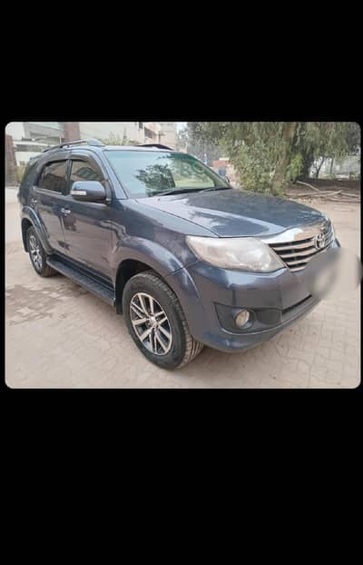 Toyota Fortuner 2014