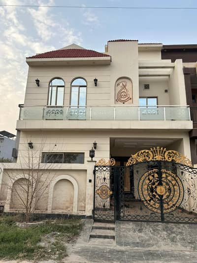 House Avialable For Sale