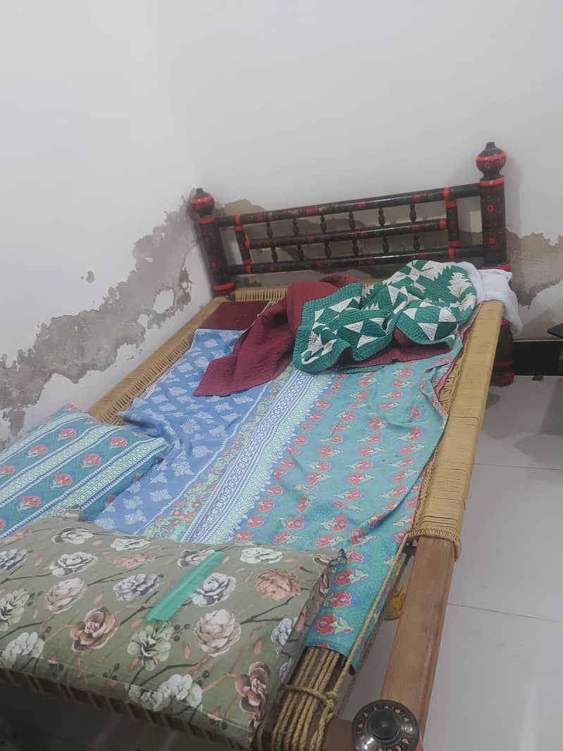 Sindhi bed 0