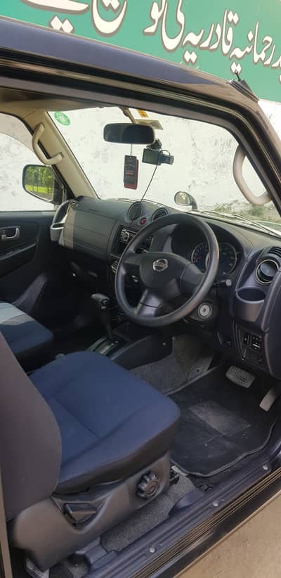 Nissan Kix 2011 4x4 Automatic for Sale