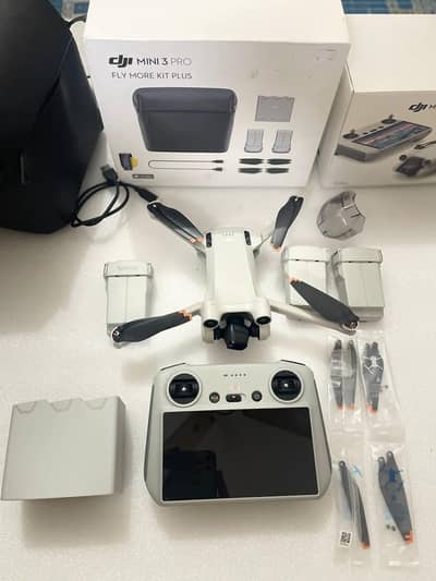 DJI Mini 3 Pro drone combo packing 3 battery full box