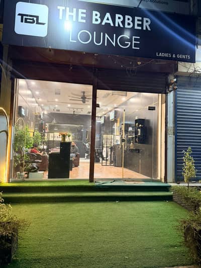 Saloon for sale Men & women | Barber Saloon for sale