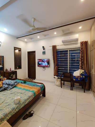 5 Marla Portion Available For Rent