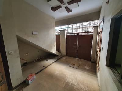 120 Square Yards House Available In Saadi Town - Block 4 For sale