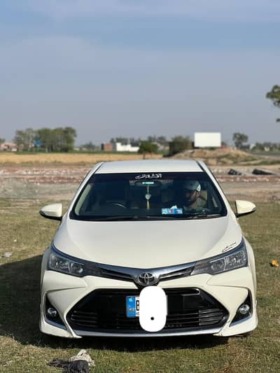 Toyota Corolla GLi 2015modal Face slip 2022 model