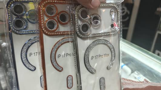 17 pro max Ladies pouches 0-3-2-5-7-3-3-0-3-4-6 con