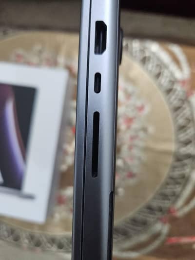 Apple MacBook Pro M2 16 inch