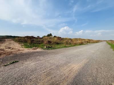 I-12/3 Top Location Corner Plot Pair B Available Ha