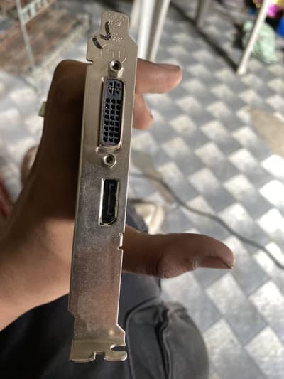 W2100 card & R5 430 description