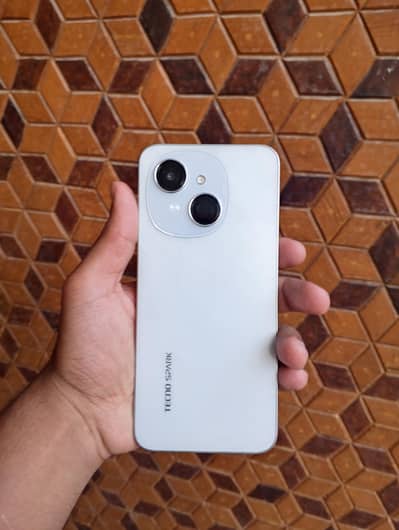 Tecno Spark Go 1 mobile for Urgent Sale 03279633290