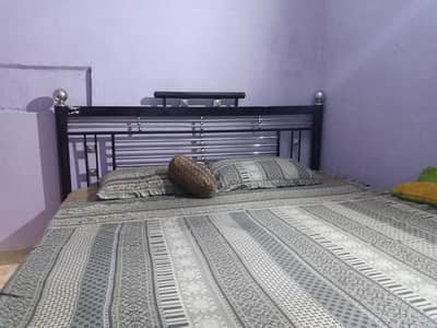 okay condition maa hai bed