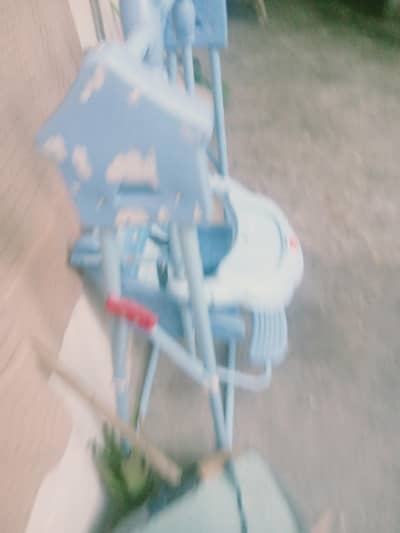 atna use ni howa isky umpr iska mucis k liy b hai usme cell dalta hai