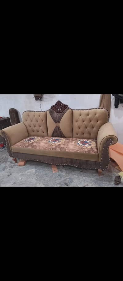Mansha sofa maker