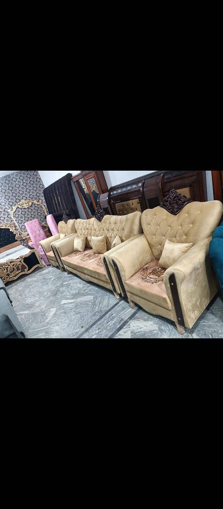 Mansha sofa maker 1