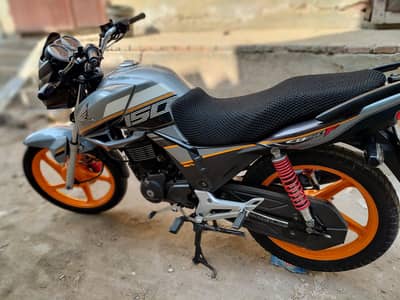Honda CB 150f model 2022 for urgent sale