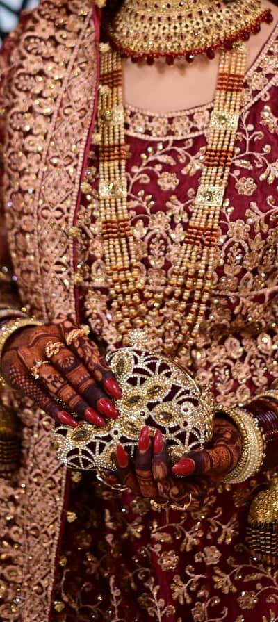 Bridal Lehnga with Jewellery Set and Hand clutch