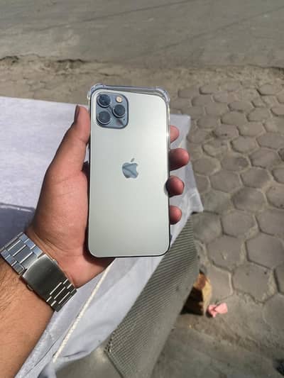 I phone 12 pro factory unlocked 128 gen water pack