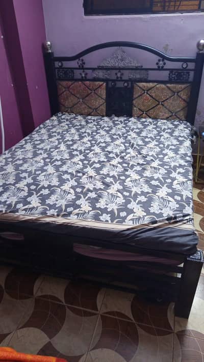 iron ka ha mattress k sth ha