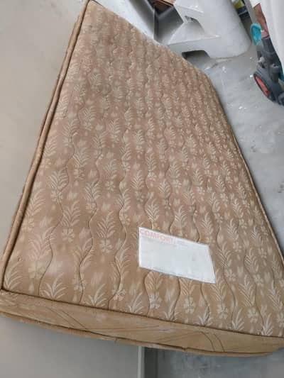 comfort spring Mattress For urgent sale