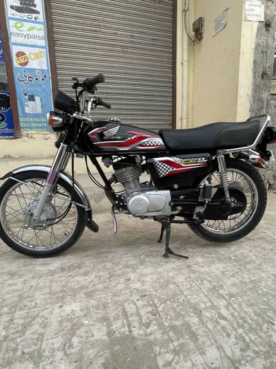 HONDA CG 125 Black [Year 2023/24]Excellence Conditions