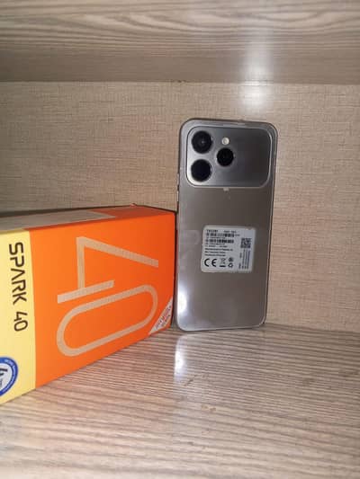 tecno spark 40