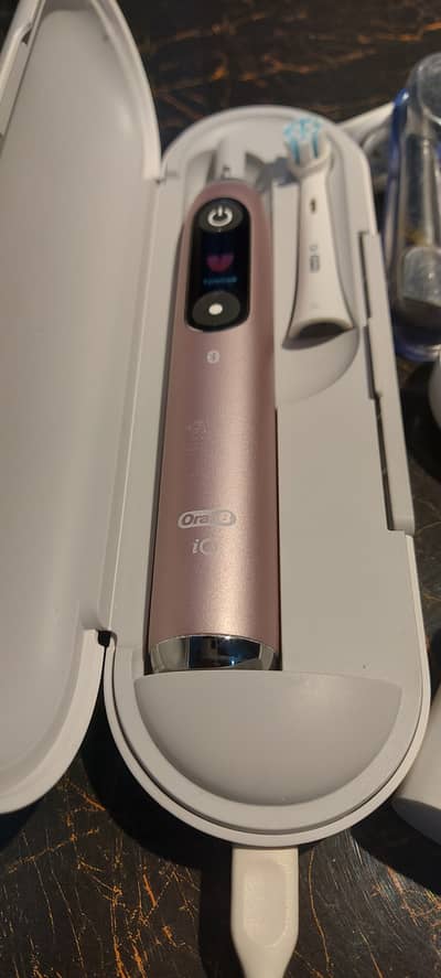 Oral b io 9 Electric toothbrush