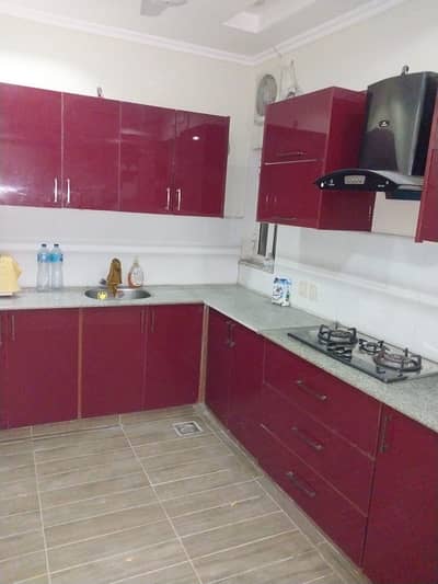 Upper Portion (7 Marla) Available For Rent