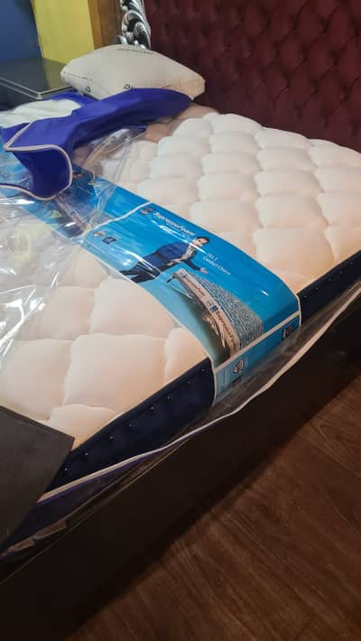 Diamond silk foam