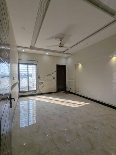 10 Marla Brand New House Lower Portion For Rent Awt Phase 2