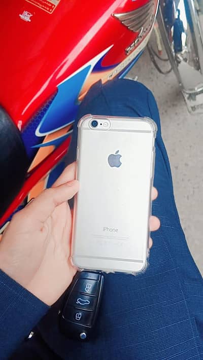 iPhone 6 64GB Silver - 80% OK - Urgent Sale