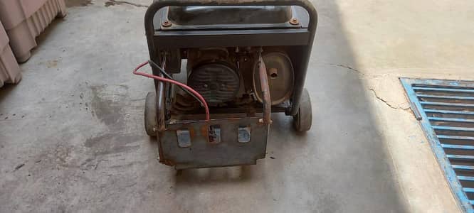 Magma Gold Generator 3.5KV For Sale in Good Condition