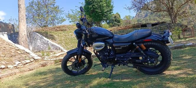 Hi-Speed Cyclone 250 (2025) | Alloy Rims | Premium Neo-Retro Cruiser