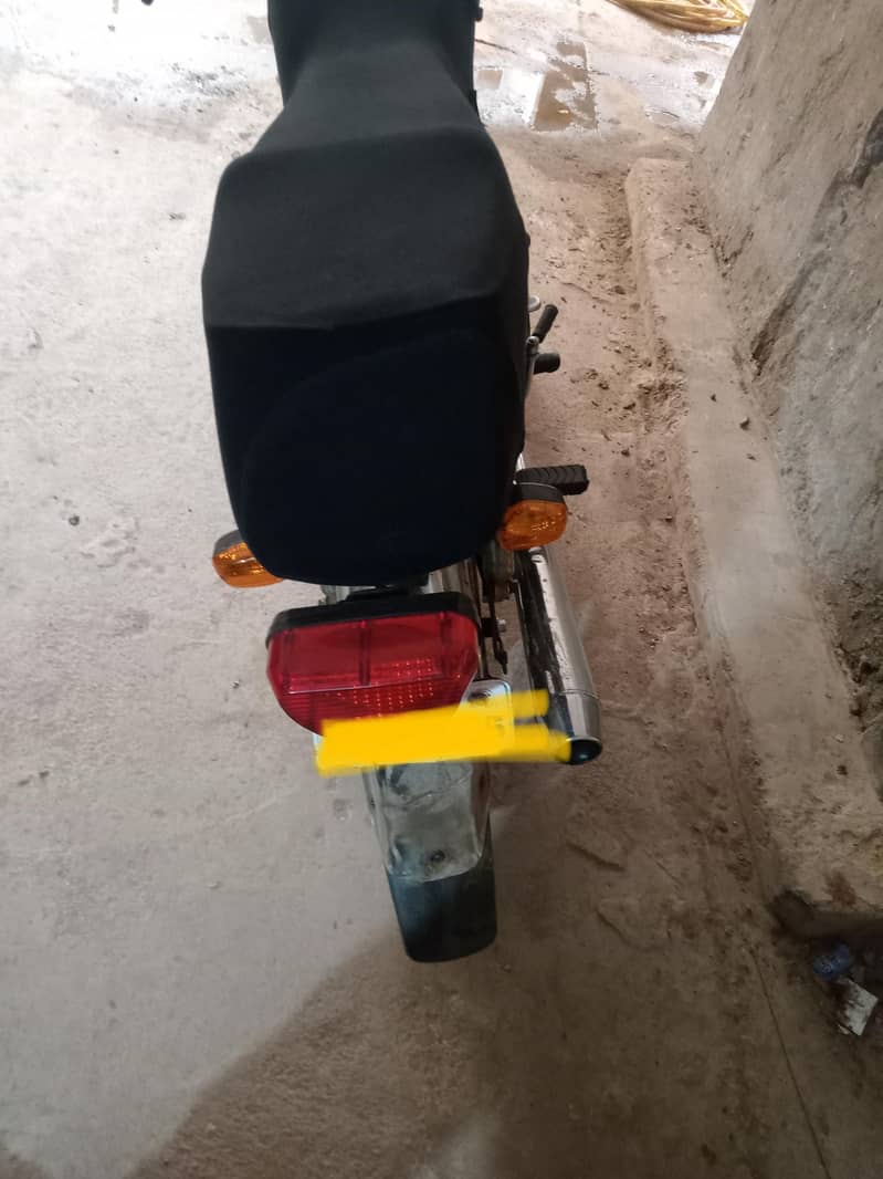 Express Baike 2018 Model E70 1