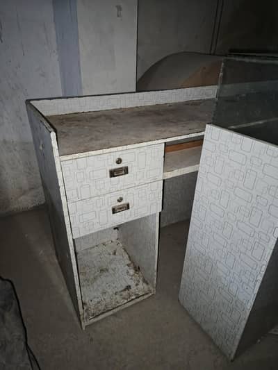 Two counters bilkul new hai