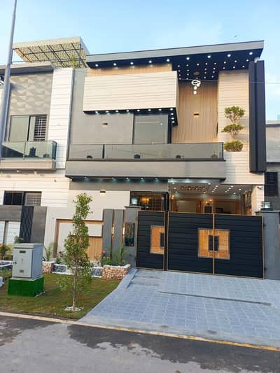 05-Marla Brand New House For Sale On 40 Feet Road Super Prime Location