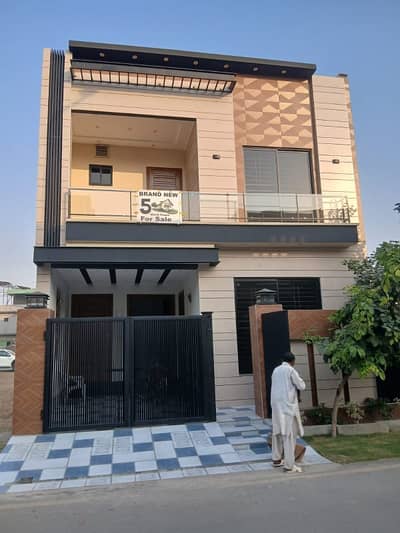 05-Marla Brand New House Super Prime Location