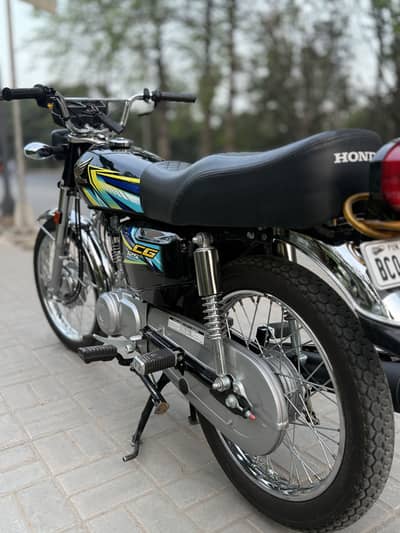Honda CG 125 Black Model 2026