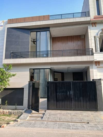 05-Marla Brand New House For Sale