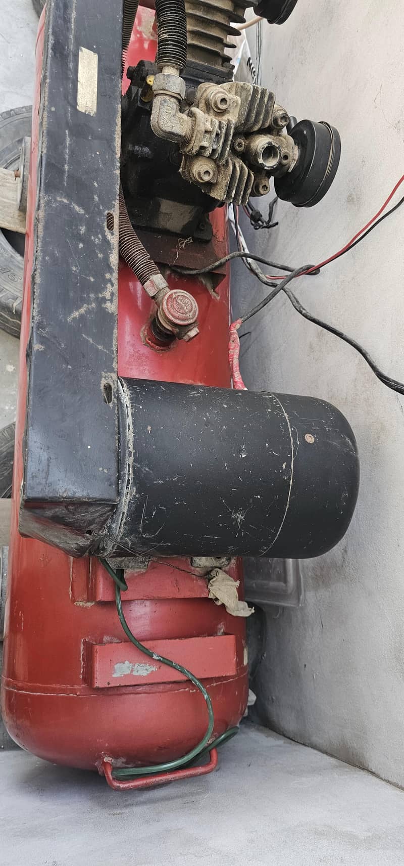 AIR COMPRESSOR 1