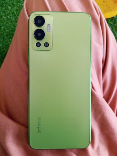 Infinix hot 12